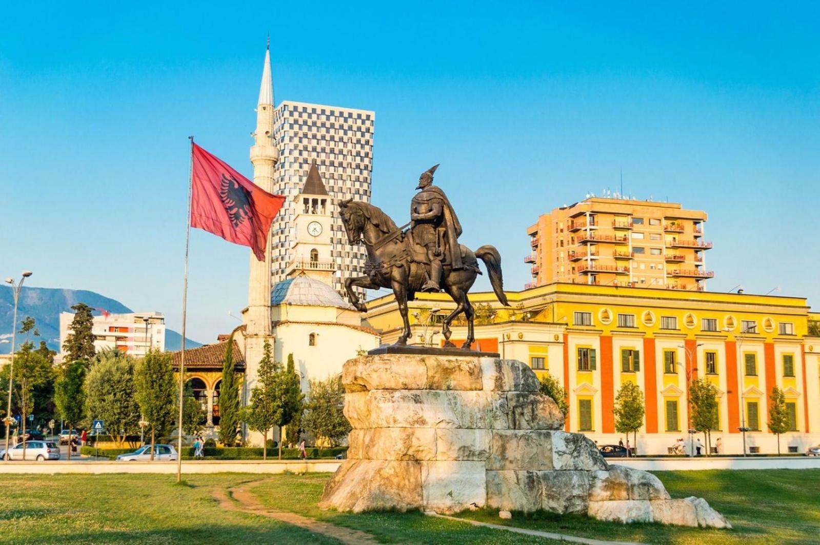 Grace Apartment City Center Tirana Exterior foto